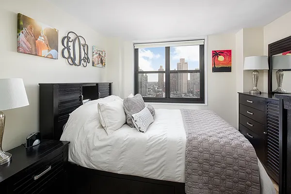 Sold by Compass | media 3