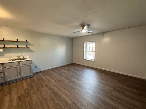 648 1/2 Main St APT 1, Spearfish, SD 57783