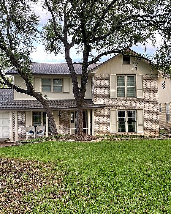 2nd image of 2018 Oak Vista St