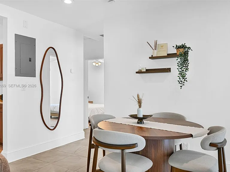 1328 N Andrews Ave — Photo 7