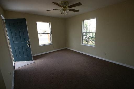 2nd image of 422 E HERMITAGE CT