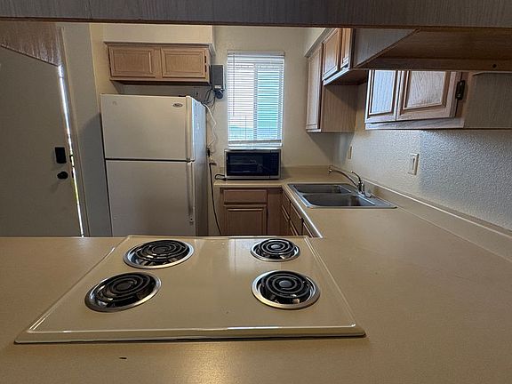 5th image of 256 Lake Havasu Ave S APT B68
