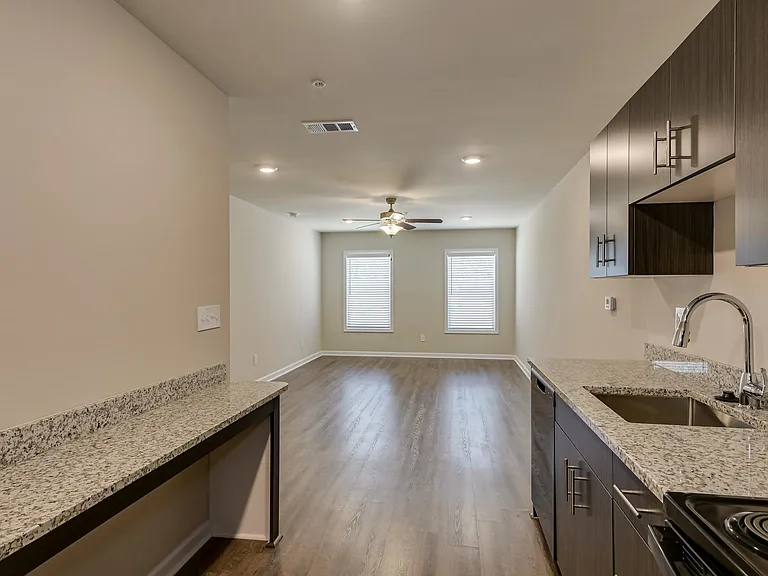 Woodberry Apartments — Photo 23