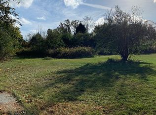 368 Benson Rd, Middlebury, CT 06762