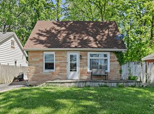 23096 W Lake Shore Dr, Antioch, IL 60002
