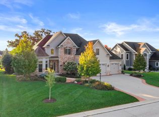 9409 Ashbury Ln, Pleasant Prairie, WI 53158