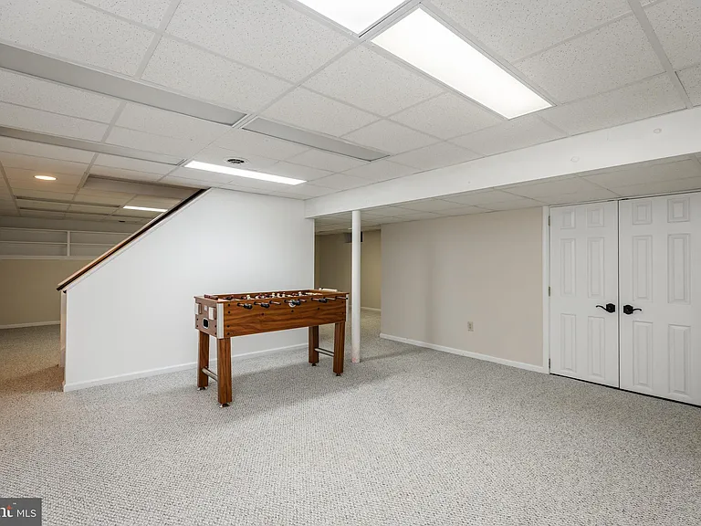 35 Nathalie Ct — Photo 21