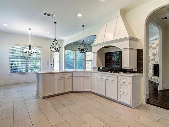 5th image of 2206 Cold Creek Dr