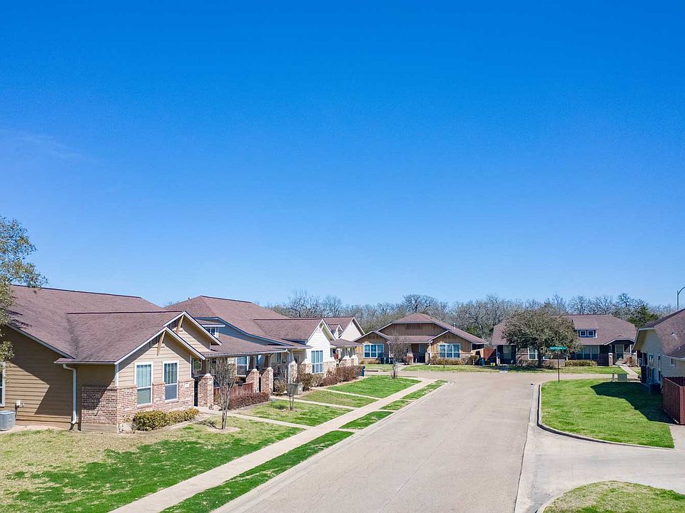 1st image of 15201 Hazy Meadow Ct #B