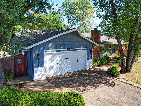 2nd image of 4001 Alta Mesa Dr