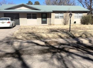 716 W 16th St, Portales, NM 88130