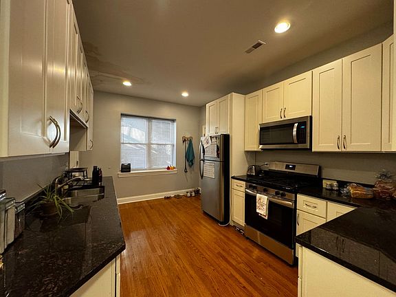 5th image of 4656 N Monticello Ave