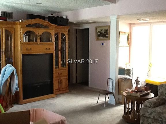 2nd image of 3060 Carnelian St