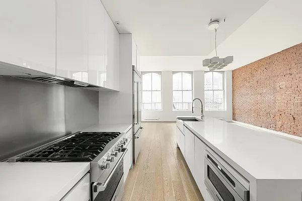 Rented by Douglas Elliman | media 19