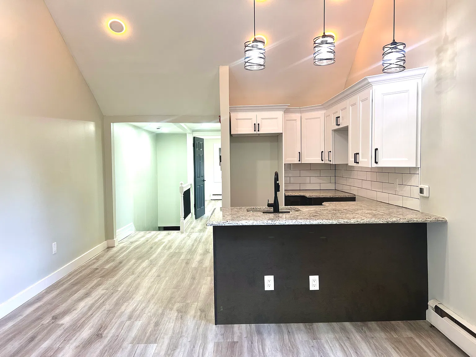 2 bed, $2,500 — Photo 4