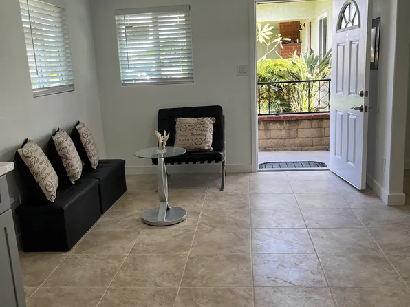 829 S Elliott Pl, Santa Ana, CA 92704