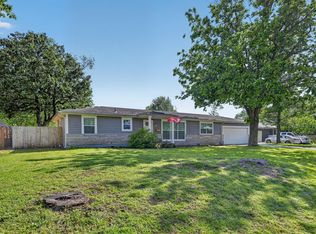 320 Plaza Dr, Joplin, MO 64804