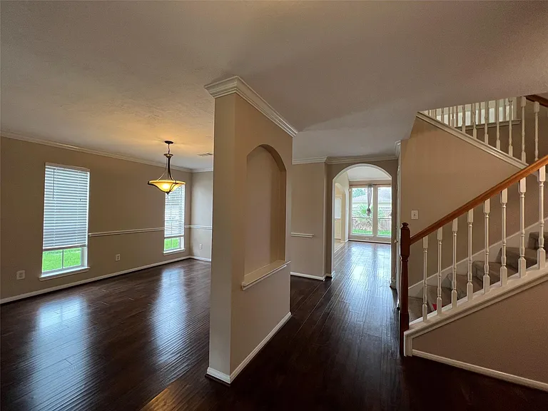 4903 Lochman Ln — Photo 3