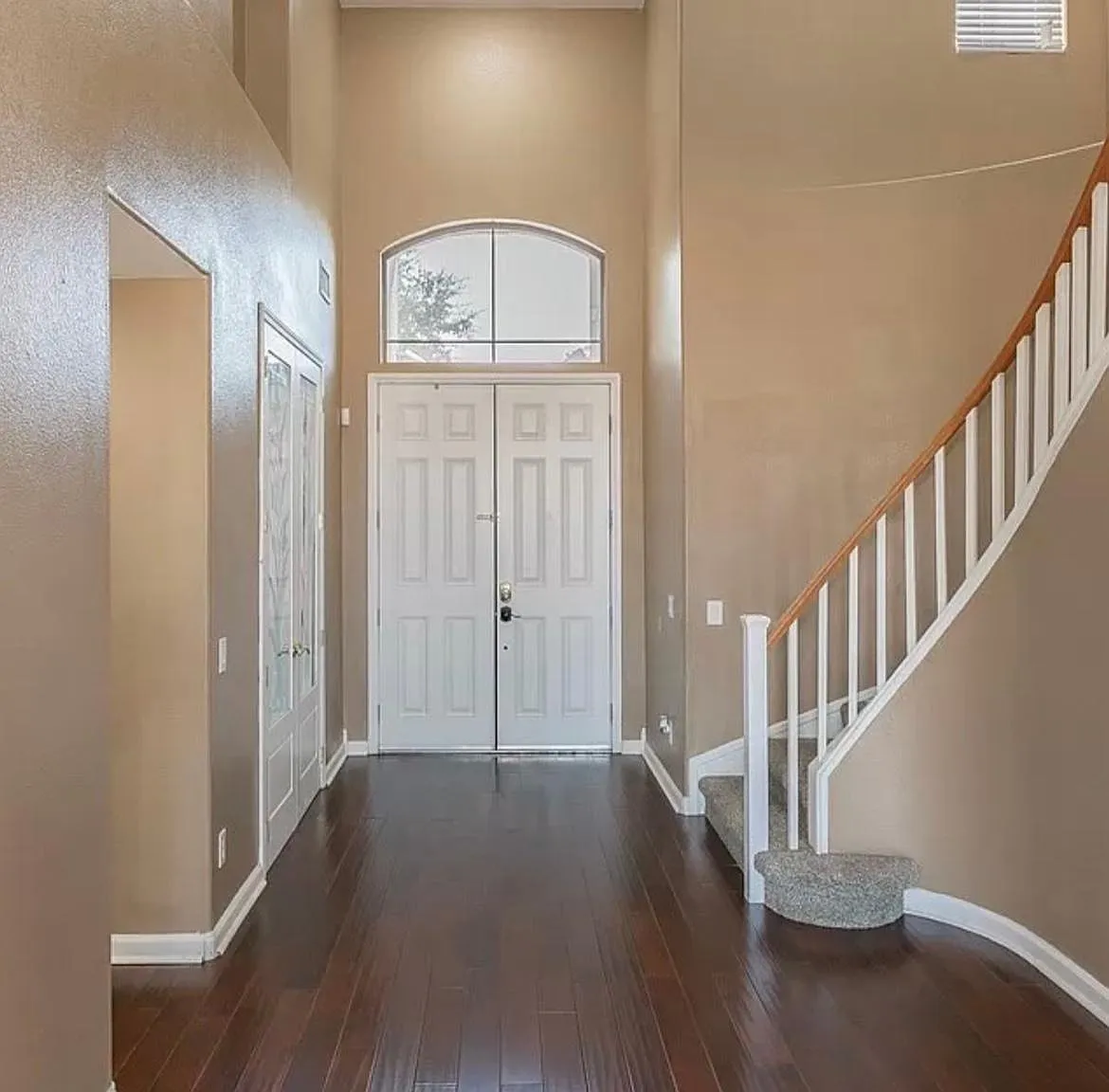 6125 Thorndike Ct — Photo 3