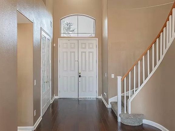 3rd image of 6125 Thorndike Ct