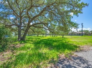 210 Timber Lane Loop, Rockport, TX 78382