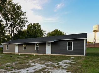 1201 Franklin St #A & B, Sarcoxie, MO 64862