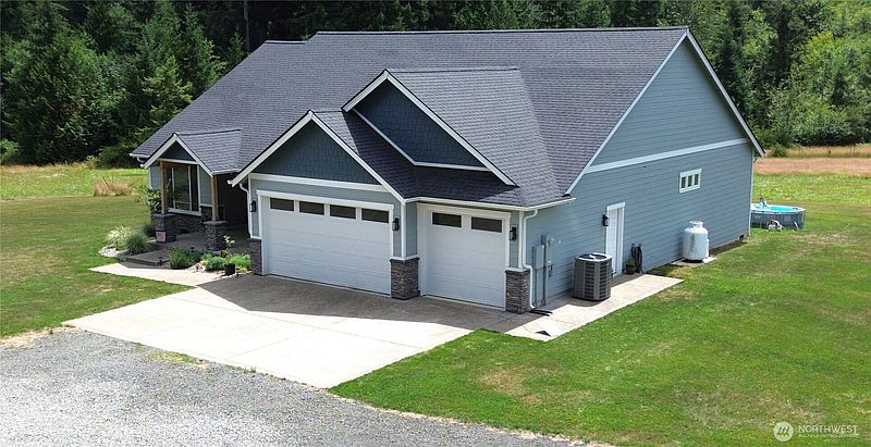 2nd image of 9007 Davis Road SW