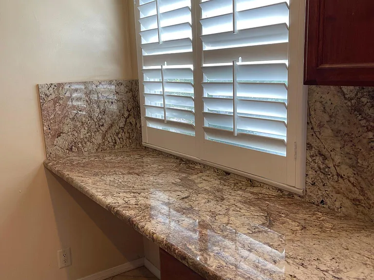 16823 Magnolia Blvd — Photo 9