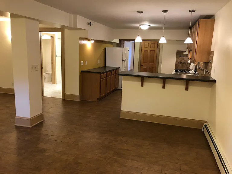 2716 Hennepin Ave S #B1 — Photo 6
