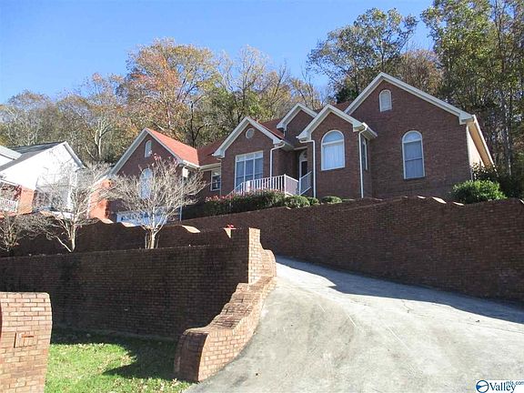 2nd image of 15017 Greentree Trl SE