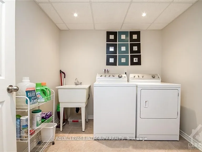 15 Peterson Pl — Photo 26