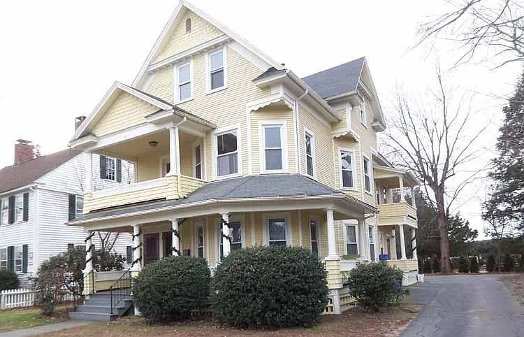 2 bed, $2,000 — Photo 1