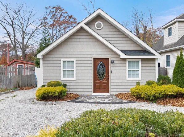 62 Quail Road, Rocky Point, NY 11778