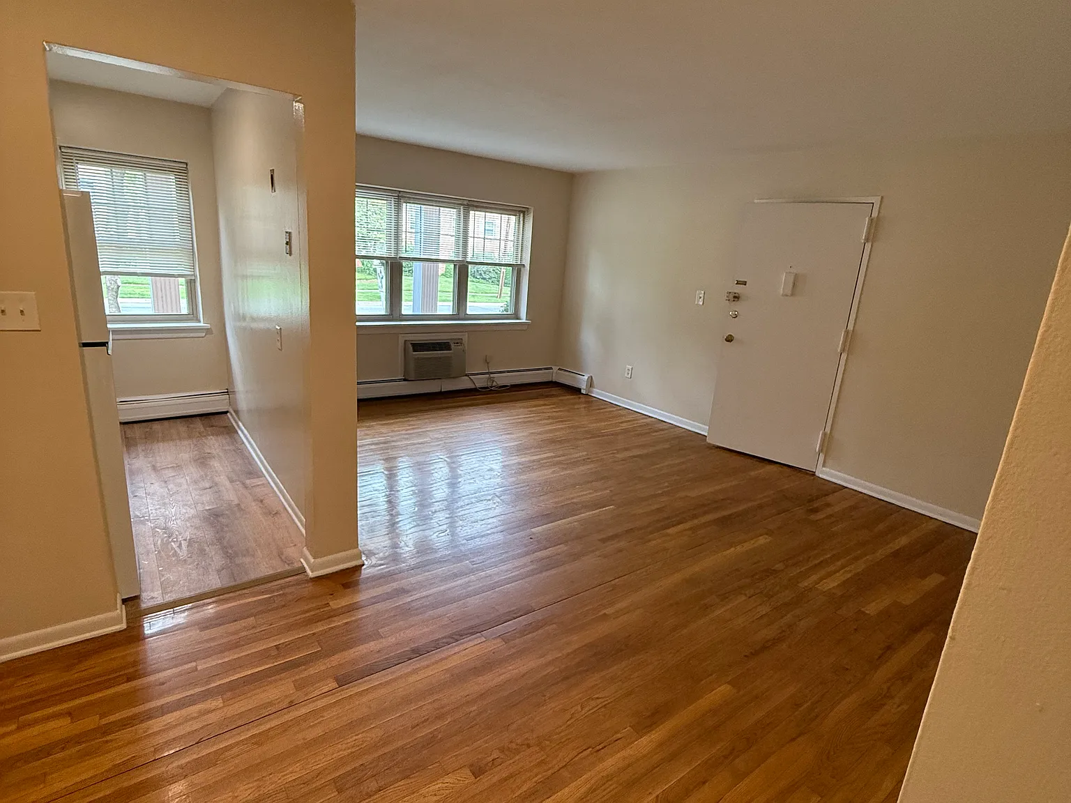 1 bed, 695 sqft, $1,695 — Photo 2