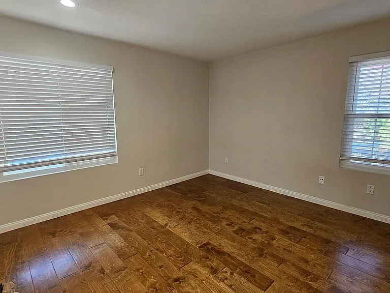 12091 Alta Carmel Ct #10 — Photo 6