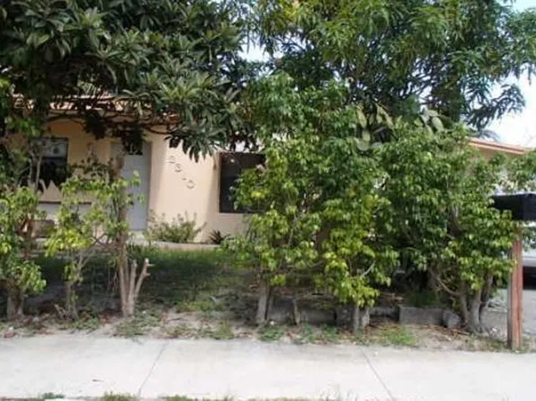 2310 NE 3rd Ave, Pompano Beach, FL 33060