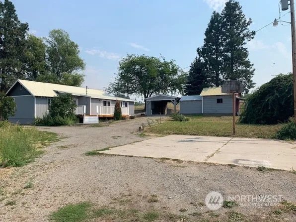 2047 Highway 7, Oroville, WA 98841