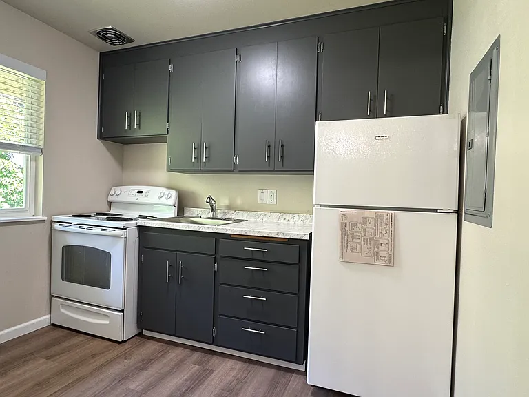8814 236th St SW #5 — Photo 4