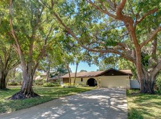 7201 Sunshine Dr S, Saint Petersburg, FL 33705