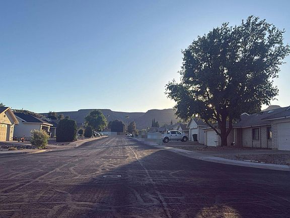 4th image of 988 Canyon Hills Rd