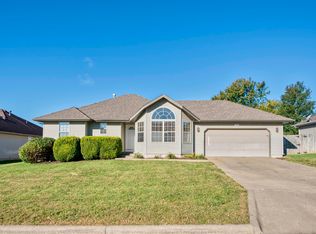 423 N Harrington Dr, Republic, MO 65738