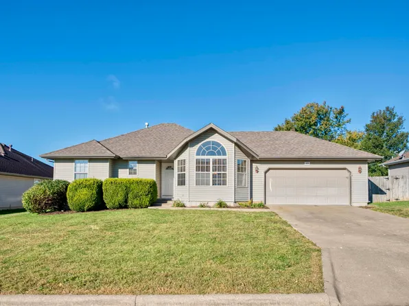 423 N Harrington Drive, Republic, MO 65738