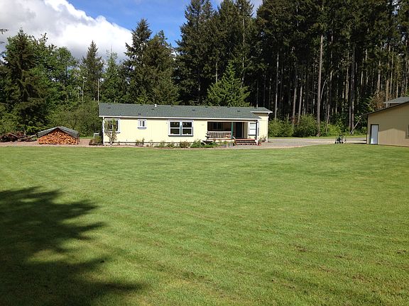 2nd image of 11225 Saskatoon Ln SE