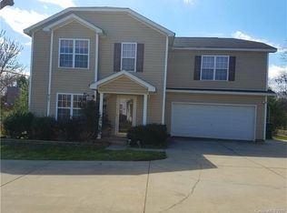 6705 Mallard Creek Rd, Charlotte, NC 28269