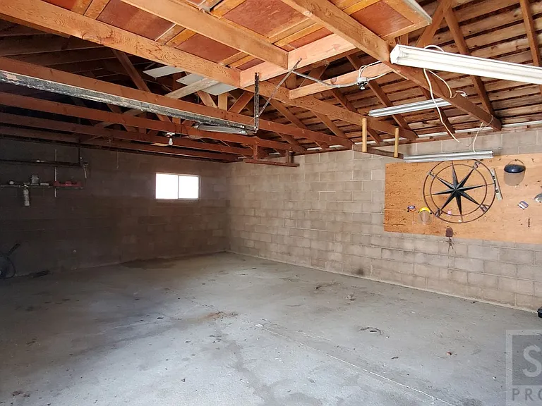 210 Pabst Ln — Photo 28