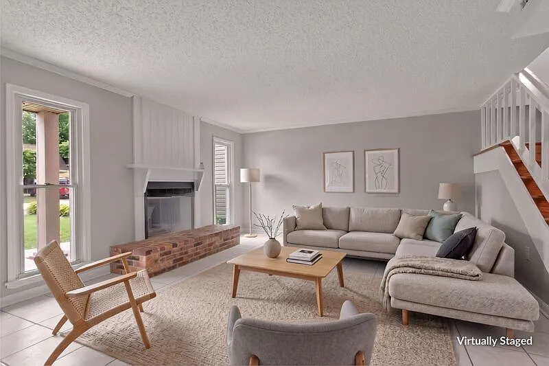 2 bed, 2.5 bath, 1938 sqft, $1,600 — Photo 3