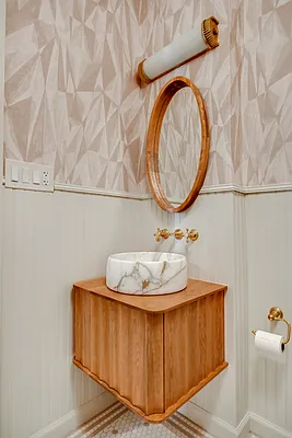 Rented by Compass | media 22