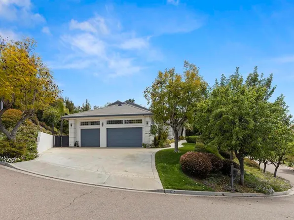 2414 Oak Canyon Pl, Escondido, CA 92025