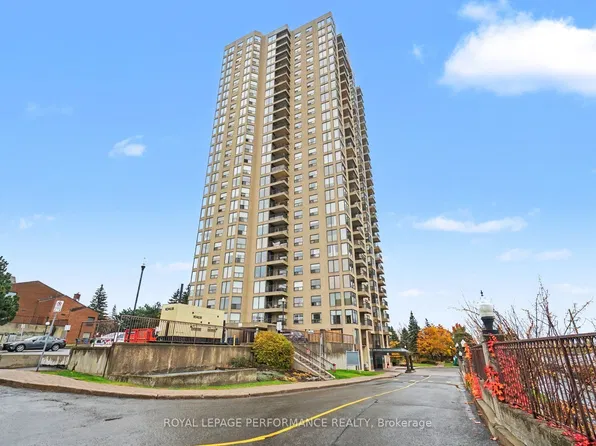 545 Saint Laurent Blvd #1803, Ottawa, ON K1K 4H9