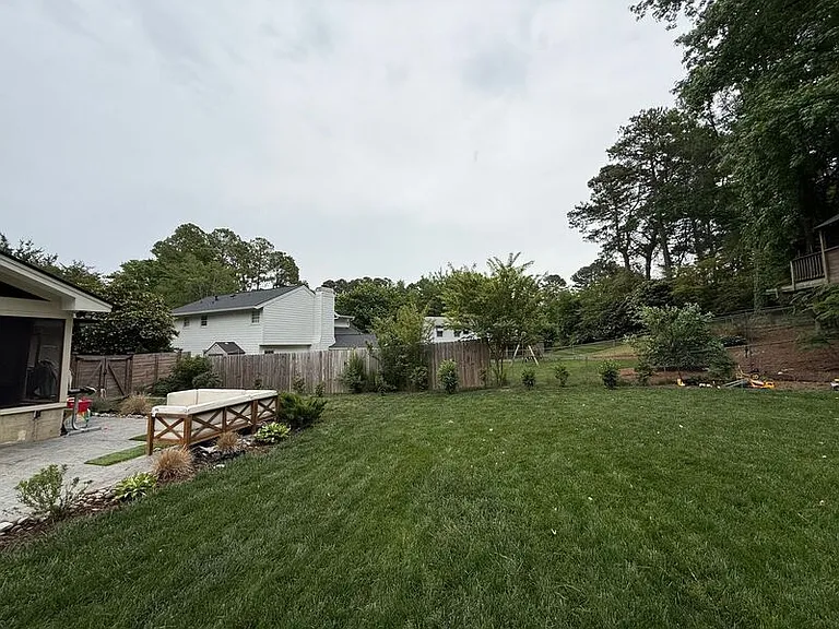 908 Plateau Ln — Photo 27